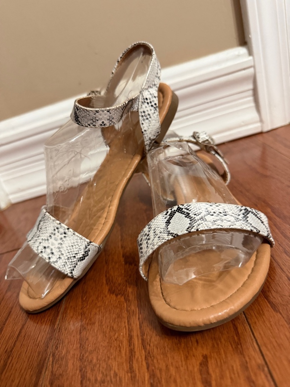 Unilady faux leather snake skin sandals - Size 7.5